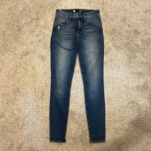Kut from the Kloth Mia high rise, skinny jeans sz 2